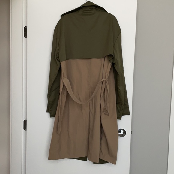 Coat - Picture 12 of 14